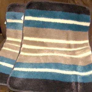 Bathroom rugs